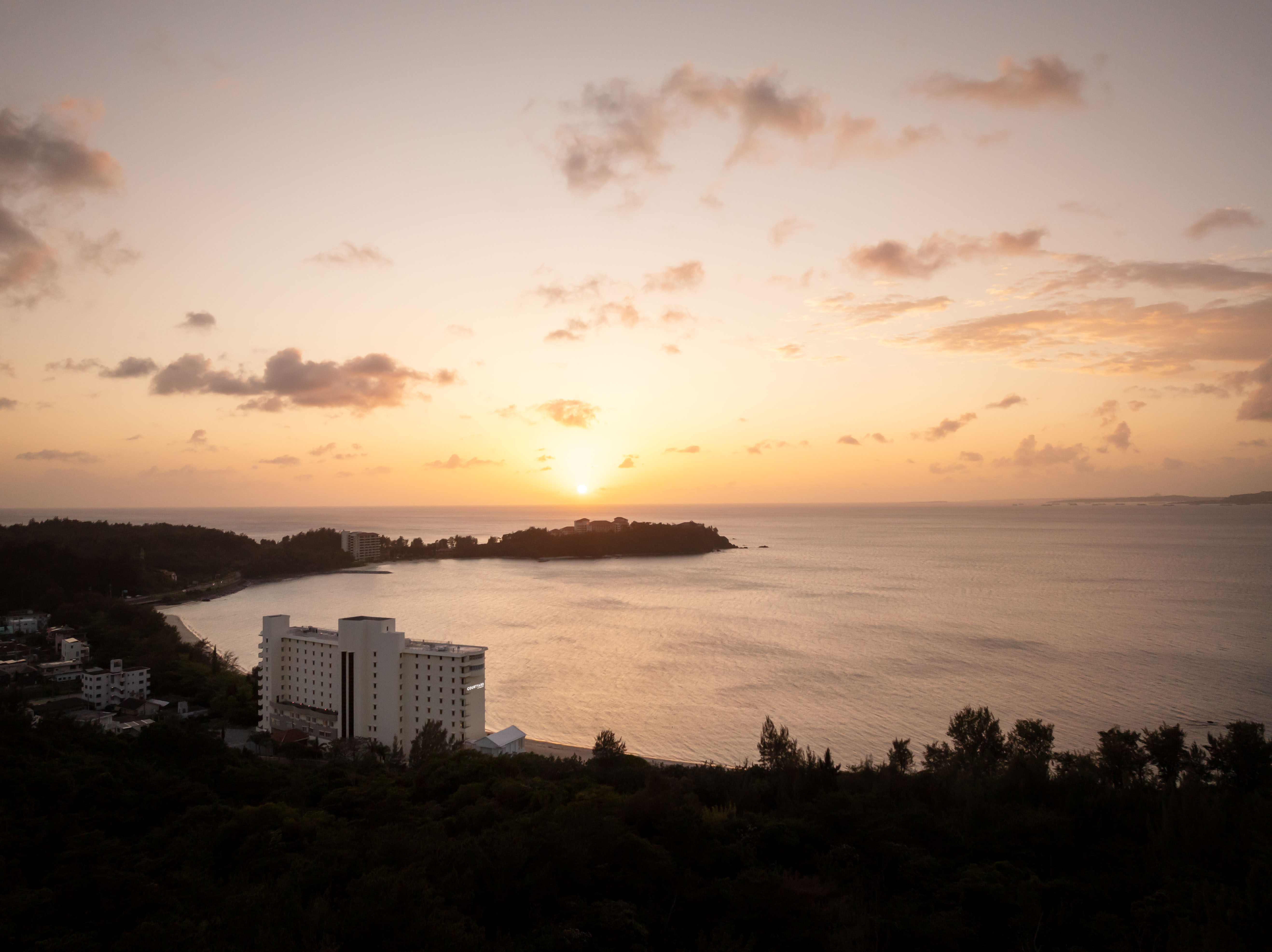 喜瀬ビーチ夕景